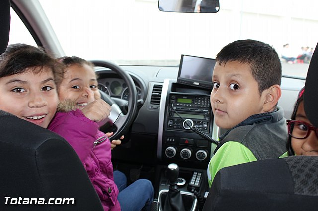 Muestra de efectivos de la Guardia Civil - Colegio Luis Perez Rueda - 185