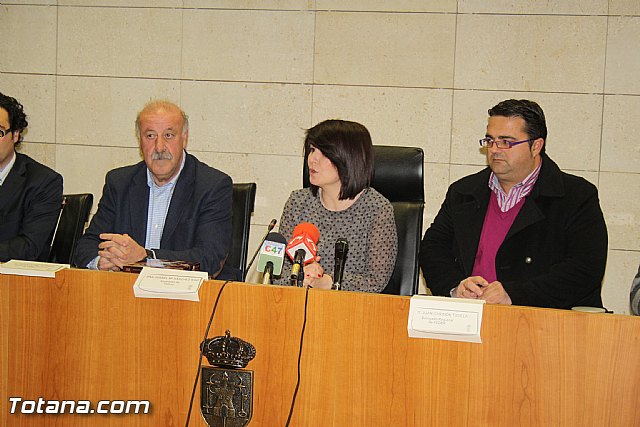 Vicente del Bosque apoya a las Enfermedades Raras en Totana - 8