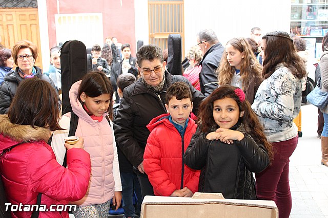 V Desayuno Solidario - 25