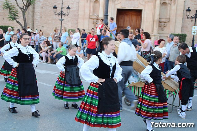 xito de organizacin y participacin de la Fiesta del Folklore y las Tradiciones 