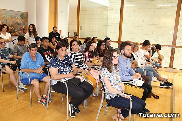  Autoridades regionales y locales de los municipios de Totana, Alhama y Aledo clausuran el programa Labor y entregan los diplomas a los participantes del curso 2018/2019 - 2