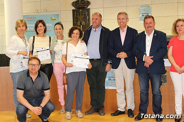  Autoridades regionales y locales de los municipios de Totana, Alhama y Aledo clausuran el programa Labor y entregan los diplomas a los participantes del curso 2018/2019 - 21