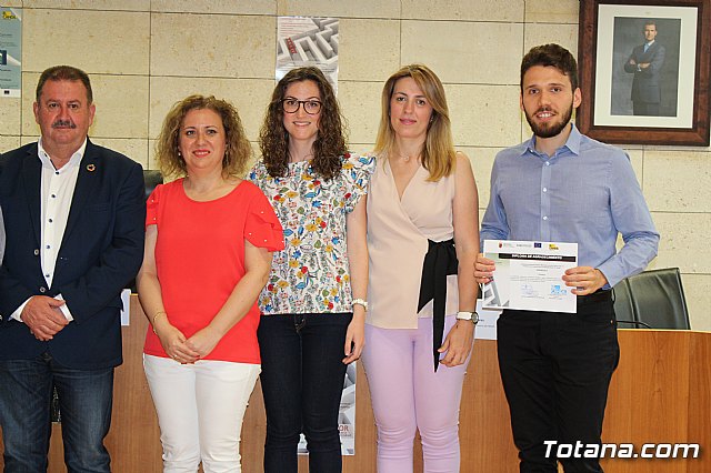  Autoridades regionales y locales de los municipios de Totana, Alhama y Aledo clausuran el programa Labor y entregan los diplomas a los participantes del curso 2018/2019 - 28