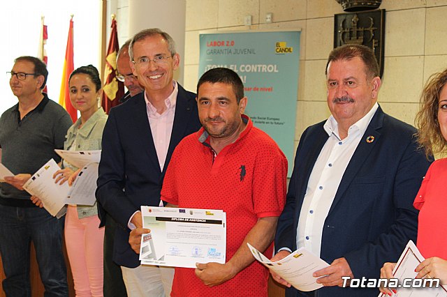  Autoridades regionales y locales de los municipios de Totana, Alhama y Aledo clausuran el programa Labor y entregan los diplomas a los participantes del curso 2018/2019 - 35