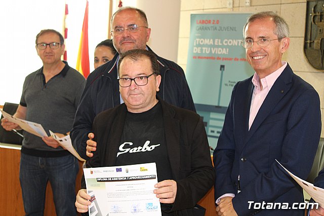  Autoridades regionales y locales de los municipios de Totana, Alhama y Aledo clausuran el programa Labor y entregan los diplomas a los participantes del curso 2018/2019 - 42