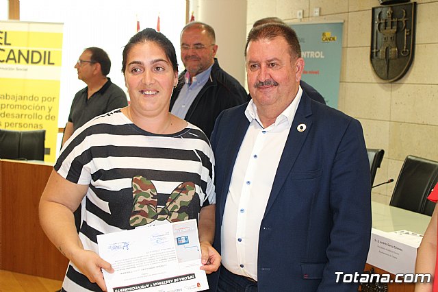  Autoridades regionales y locales de los municipios de Totana, Alhama y Aledo clausuran el programa Labor y entregan los diplomas a los participantes del curso 2018/2019 - 60