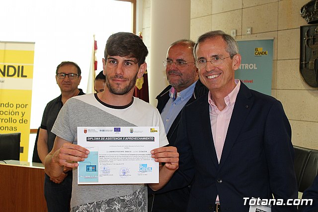  Autoridades regionales y locales de los municipios de Totana, Alhama y Aledo clausuran el programa Labor y entregan los diplomas a los participantes del curso 2018/2019 - 61