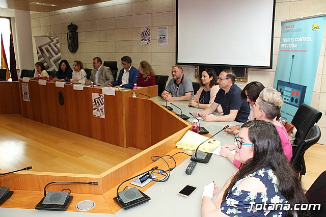 Diplomas Labor: un paso hacia la empleabilidad y Labor 2.0: Garanta Juvenil - 1