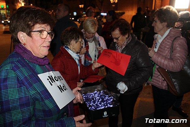 Concentracin y marcha contra la Violencia de Gnero y lectura del manifiesto institucional 2018 - 3