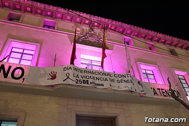 Concentracin y marcha contra la Violencia de Gnero y lectura del manifiesto institucional 2018 - 7
