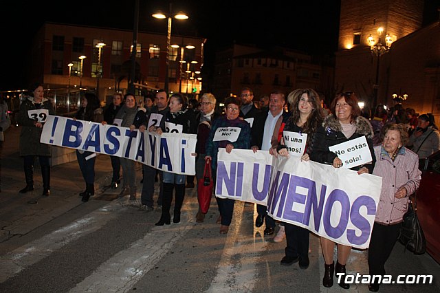 Concentracin y marcha contra la Violencia de Gnero y lectura del manifiesto institucional 2018 - 40