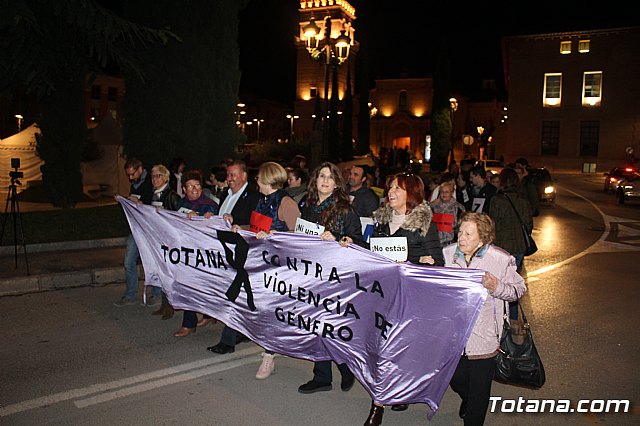 Concentracin y marcha contra la Violencia de Gnero y lectura del manifiesto institucional 2018 - 47