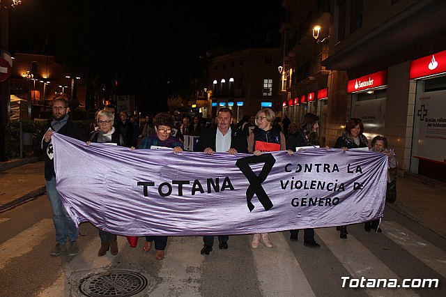 Concentracin y marcha contra la Violencia de Gnero y lectura del manifiesto institucional 2018 - 49