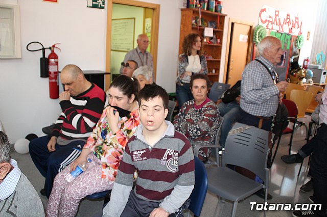 La Orquesta de La Dolorosa visita los centros de da para personas con enfermedad mental - 13