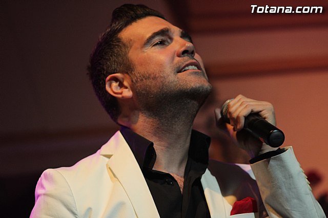 Homenaje musical a Roco Durcal: 