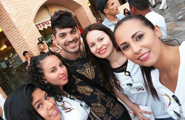 Totana canta por Ecuador - 3