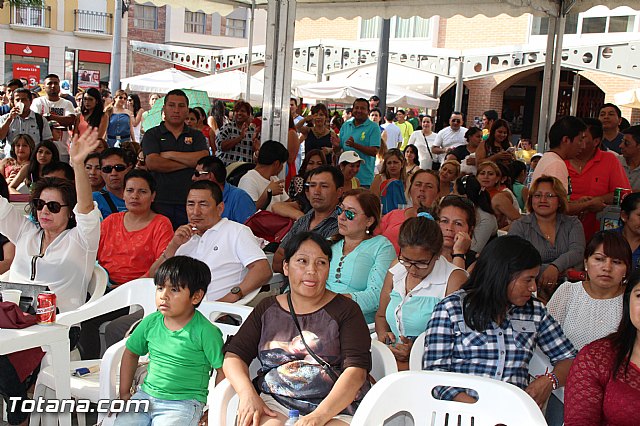 Totana canta por Ecuador - 32
