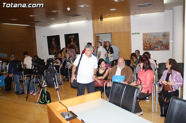 Recepcin institucional  I Encuentro Iberoamericano de Enfermedades Raras  - 1