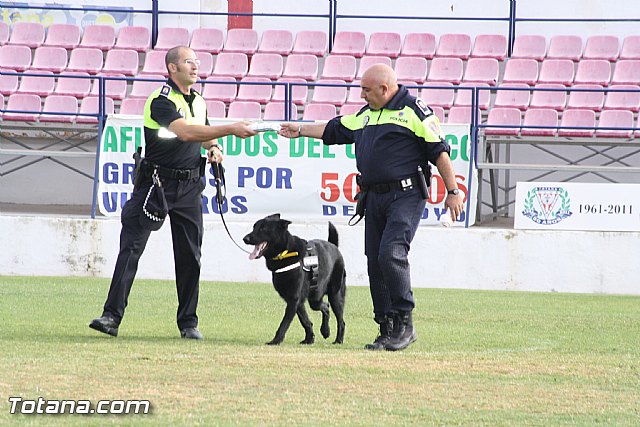 Exhibicin Guas Caninos Detectores de Drogas - 101