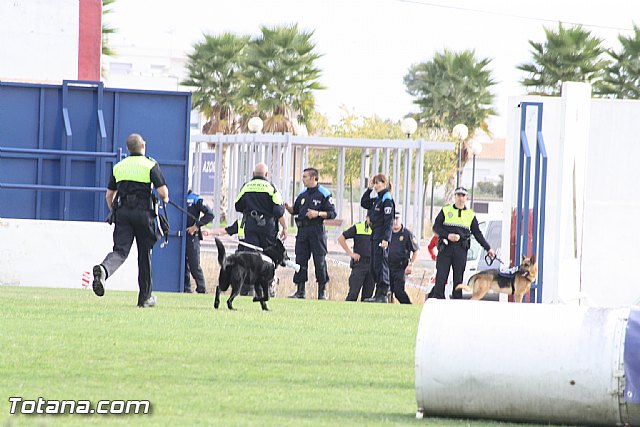 Exhibicin Guas Caninos Detectores de Drogas - 107