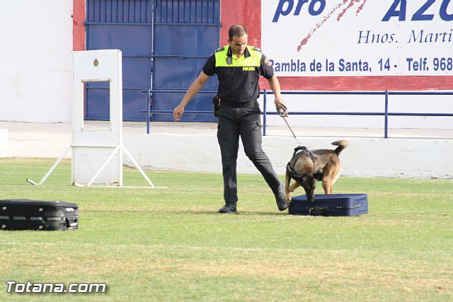 Exhibicin Guas Caninos Detectores de Drogas - 110