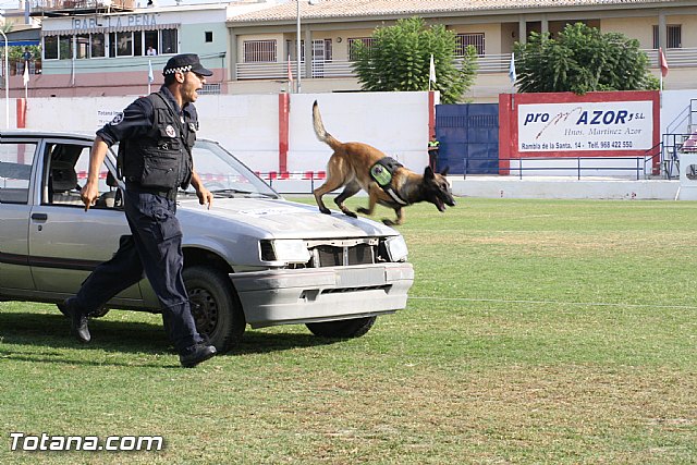 Exhibicin Guas Caninos Detectores de Drogas - 230
