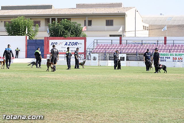 Exhibicin Guas Caninos Detectores de Drogas - 250