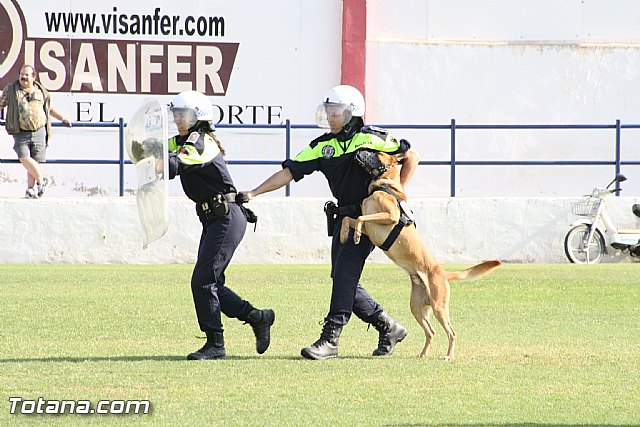 Exhibicin Guas Caninos Detectores de Drogas - 311