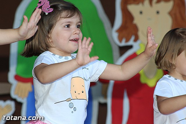 Fiesta fin de curso. Escuela infantil Clara Campoamor 2015 - 156
