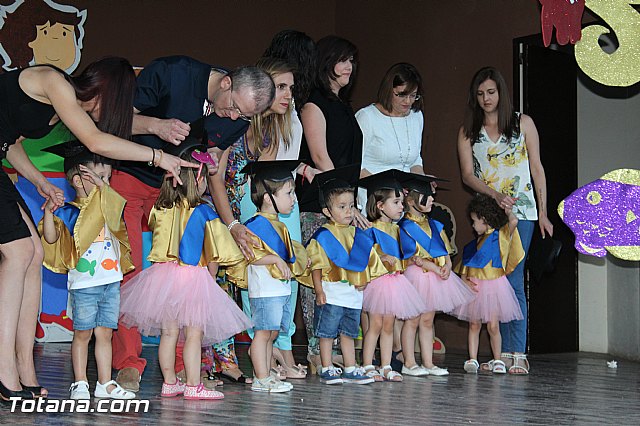 Fiesta fin de curso. Escuela infantil Clara Campoamor 2015 - 297