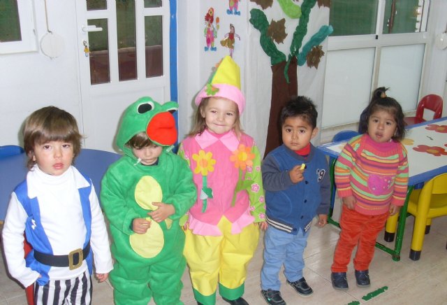 Carnaval en la Escuela Infantil Clara Campoamor 2015 - 8