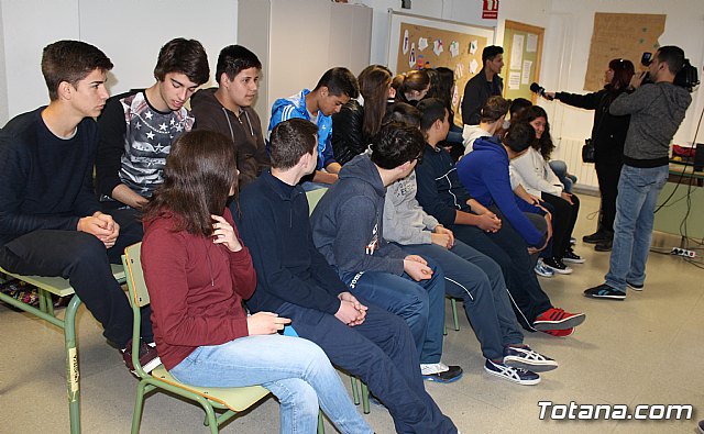 Proyecto EJE. IES Juan de la Cierva y Codornu - 10