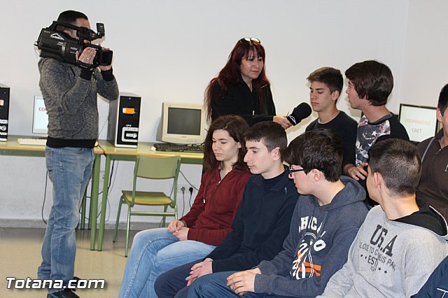 Proyecto EJE. IES Juan de la Cierva y Codornu - 18