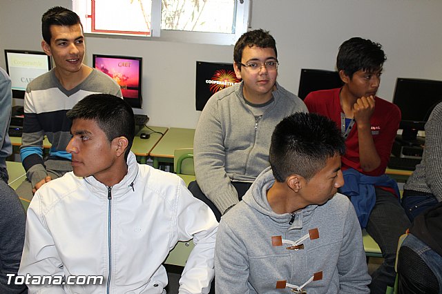 Proyecto EJE. IES Juan de la Cierva y Codornu - 25