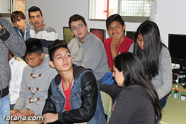 Proyecto EJE. IES Juan de la Cierva y Codornu - 26