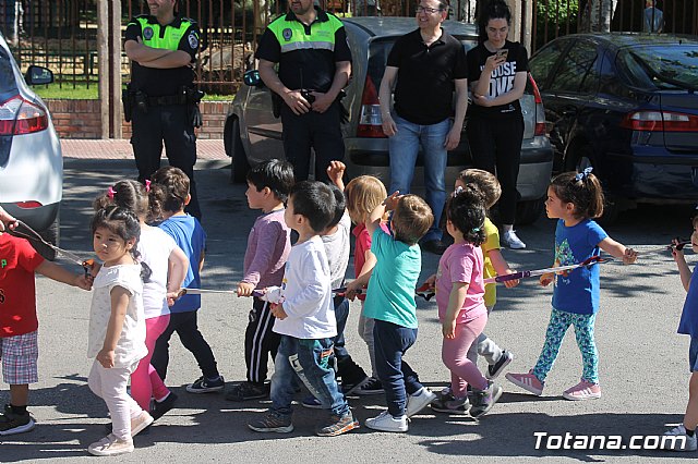 Cuerpos de Seguridad y Servicios de Emergencias asisten a la Escuela Infantil Clara Campoamor 2019 - 15