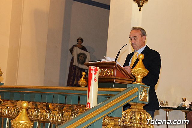 Imposicin de escapularios a nuevos cofrades Cofrada Cristo Resucitado 2017 - 1