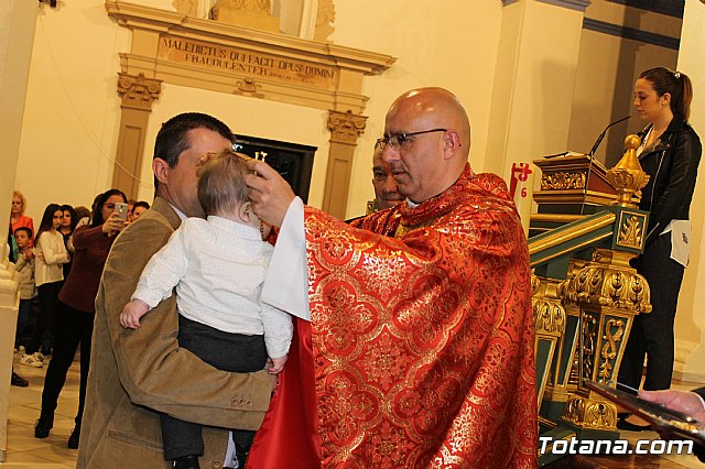 Imposicin de escapularios a nuevos cofrades Cofrada Cristo Resucitado 2017 - 14