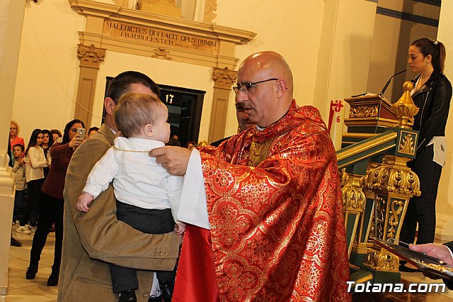 Imposicin de escapularios a nuevos cofrades Cofrada Cristo Resucitado 2017 - 15