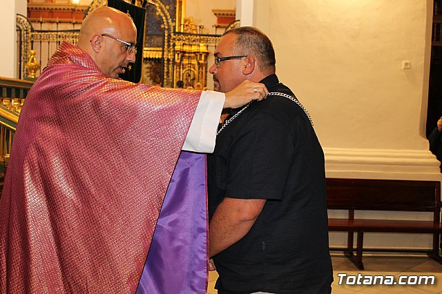 Imposicin de escapularios Cristo de la Agona y Virgen de la Esperanza 2017 - 28