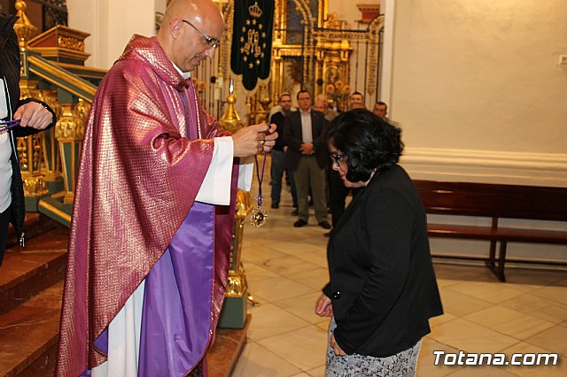 Imposicin de escapularios Cristo de la Agona y Virgen de la Esperanza 2017 - 33