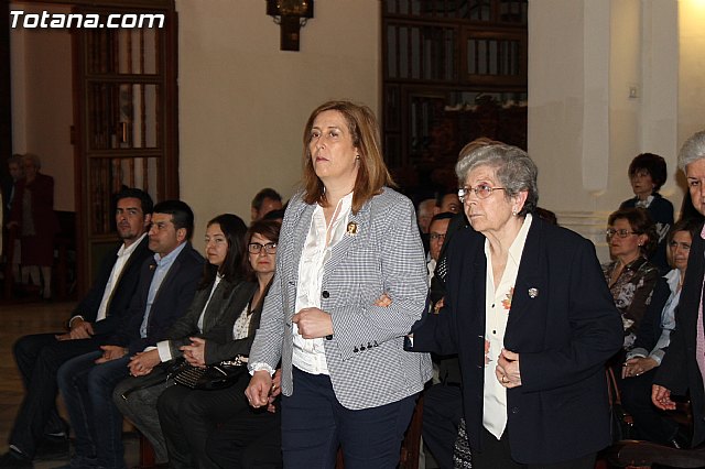 Imposicin de escapularios Cristo de la Agona y Virgen de la Esperanza 2015 - 20