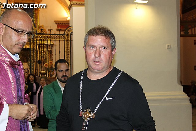 Imposicin de escapularios Cristo de la Agona y Virgen de la Esperanza 2015 - 38