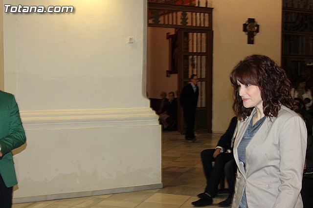 Imposicin de escapularios Cristo de la Agona y Virgen de la Esperanza 2015 - 39