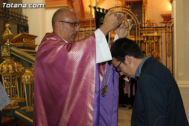 Imposicin de escapularios Cristo de la Agona y Virgen de la Esperanza 2015 - 43