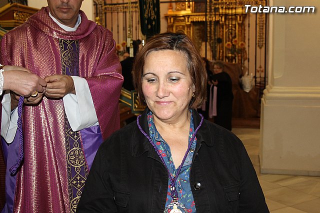Imposicin de escapularios Cristo de la Agona y Virgen de la Esperanza 2015 - 54