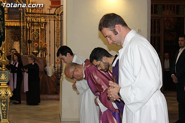 Imposicin de escapularios Cristo de la Agona y Virgen de la Esperanza 2015 - 71