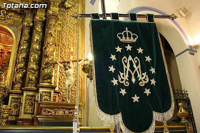 Imposicin de escapularios Cristo de la Agona y Virgen de la Esperanza 2015 - 73