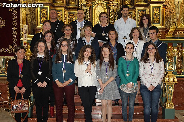 Imposicin de escapularios Cristo de la Agona y Virgen de la Esperanza 2015 - 85