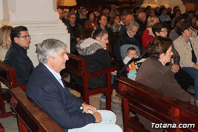 Imposicin de escapularios Cristo de la Agona y Virgen de la Esperanza 2019 - 70